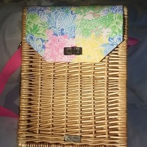 Lilly Pulitzer wine basket new without tags